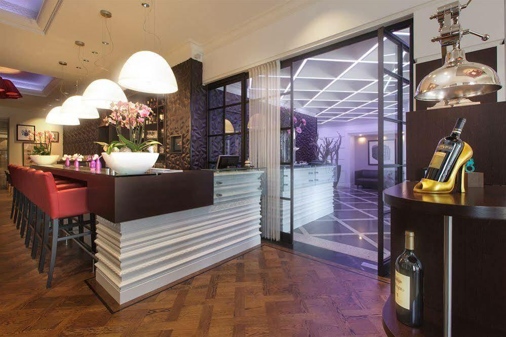 Hotel Dux Roermond Luaran gambar